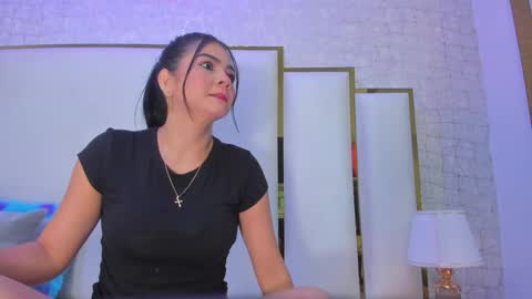 Paola  online show from 03/19/26, 09:24