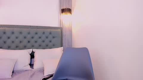    online show from 02/19/25, 02:55