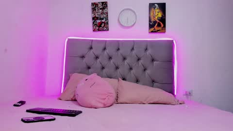 paola online show from 12/22/24, 01:34