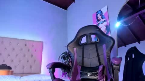 Snapshot of paolafox_ chatting on 12/15/25, 12:09 paolafox_ online show from 12/15/25, 12:09