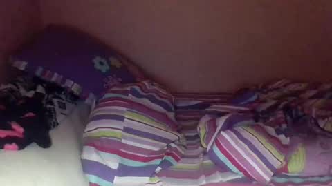 paolamz10 online show from 12/04/25, 05:17