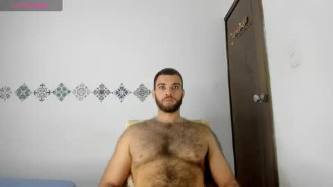 Snapshot of paolo_hanma chatting on 12/19/25, 02:40 Paolo online show from 12/19/25, 02:40