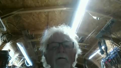 papajb70 online show from 12/21/25, 02:51