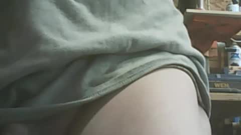 papajb70 online show from 12/22/25, 02:08