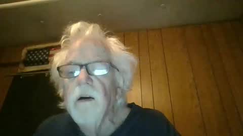 Snapshot of papajb70 chatting on 02/03/26, 10:09 papajb70 online show from 02/03/26, 10:09