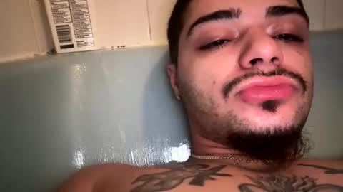 Snapshot of papi232021 chatting on 10/03/25, 01:30 papi232021 online show from 10/03/25, 01:30