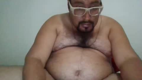 Snapshot of papi_adiel4 chatting on 03/08/26, 02:04 papi_adiel4 online show from 03/08/26, 02:04