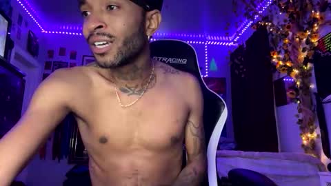 papian0 online show from 10/28/25, 05:33