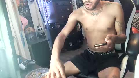 papian0 online show from 11/25/25, 10:54