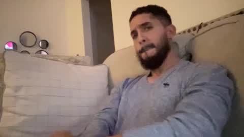 papicubano_guapo23cm online show from 10/14/25, 04:57