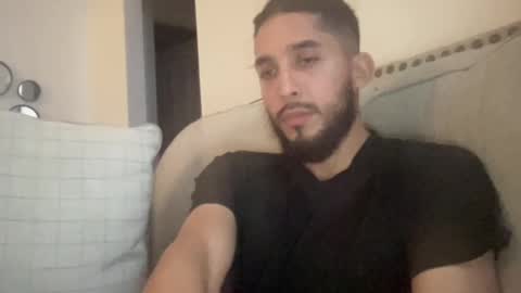 papicubano_guapo23cm online show from 10/24/25, 05:26