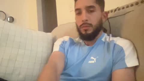 papicubano_guapo23cm online show from 10/29/25, 04:48