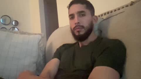 papicubano_guapo23cm online show from 10/30/25, 04:47