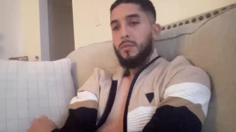 papicubano_guapo23cm online show from 11/09/25, 06:12