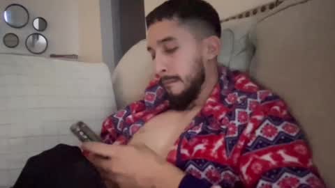 papicubano_guapo23cm online show from 01/16/26, 05:00