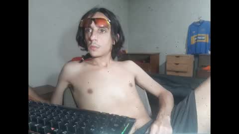 Snapshot of papito20cm chatting on 12/20/24, 04:31 Lau online show from 12/20/24, 04:31