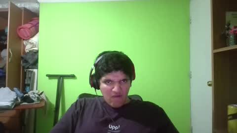 Snapshot of papitowilly999 chatting on 02/09/25, 11:46 Papito online show from 02/09/25, 11:46