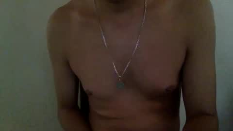 Snapshot of papy_dani33 chatting on 04/20/26, 02:31 papy_dani33 online show from 04/20/26, 02:31