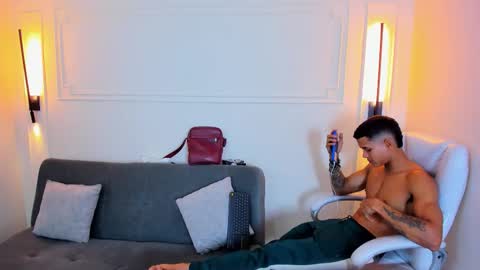 Ryan And Casper online show from 01/15/26, 07:50