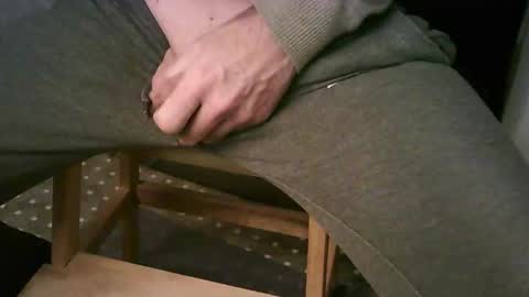 Snapshot of parasti2 chatting on 01/08/26, 08:11 parasti2 online show from 01/08/26, 08:11