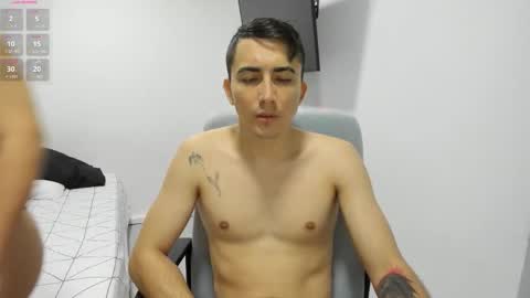 Snapshot of pareja_curiosa19 chatting on 02/14/26, 11:23 pareja_curiosa19 online show from 02/14/26, 11:23