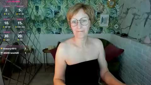 Snapshot of paris_cherry chatting on 07/30/26, 06:07 Paris online show from 07/30/26, 06:07