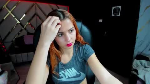 paris petit online show from 04/21/26, 08:55