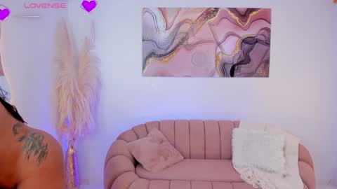 Paris  online show from 02/06/25, 10:00