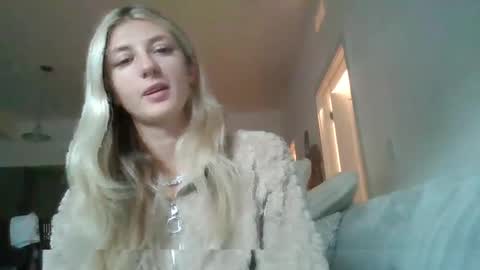 parisbaby2000 online show from 10/08/25, 01:53