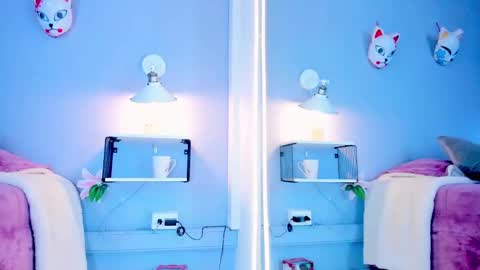 Snapshot of pariscotton chatting on 12/21/24, 08:54 Paris online show from 12/21/24, 08:54