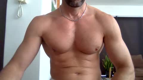 Snapshot of parisien75015 chatting on 12/05/24, 11:49 Porn Actor 21cm Hetero online show from 12/05/24, 11:49