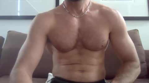 Snapshot of parisien75015 chatting on 02/11/25, 07:02 Porn Actor 21cm Hetero online show from 02/11/25, 07:02