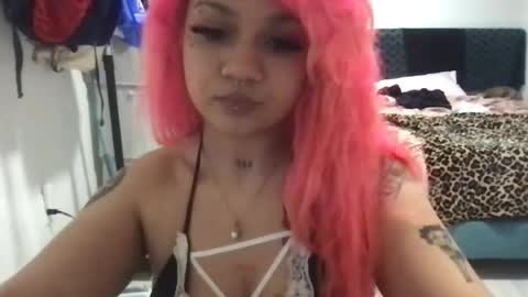 Snapshot of pariswaters_ chatting on 06/24/26, 12:09 Paris Waters online show from 06/24/26, 12:09