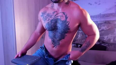 Snapshot of parker_lavine chatting on 12/03/24, 04:03 parker lavine online show from 12/03/24, 04:03