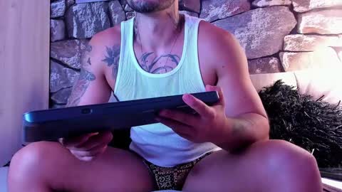 Snapshot of parker_lavine chatting on 12/31/24, 04:49 parker lavine online show from 12/31/24, 04:49