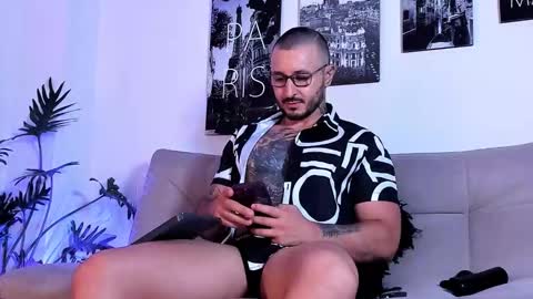 Snapshot of parker_lavine chatting on 10/29/25, 02:03 parker lavine online show from 10/29/25, 02:03