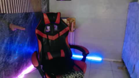 HENRY online show from 09/13/25, 12:21