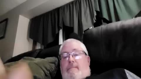 Snapshot of part86 chatting on 02/23/25, 01:24 part86 online show from 02/23/25, 01:24