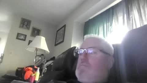 Snapshot of part86 chatting on 10/26/25, 05:30 part86 online show from 10/26/25, 05:30