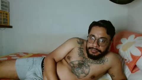 Snapshot of partisano77 chatting on 01/02/25, 06:40 Partisano77 online show from 01/02/25, 06:40