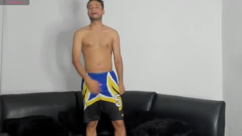 Snapshot of party_love18 chatting on 02/13/25, 02:01 party_love18 online show from 02/13/25, 02:01