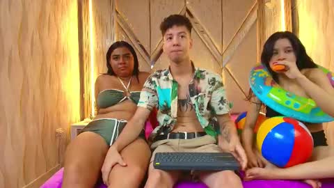 Snapshot of partyhottwink chatting on 09/28/25, 08:25 Danna online show from 09/28/25, 08:25