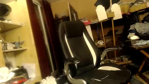 pascal88881 online show from 12/06/24, 10:08