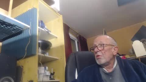 pascal88881 online show from 12/27/24, 06:42