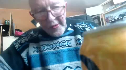 pascal88881 online show from 12/31/24, 05:55