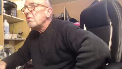 pascal88881 online show from 01/06/25, 09:52