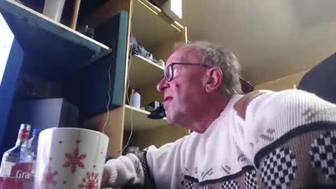 pascal88881 online show from 10/12/25, 07:07