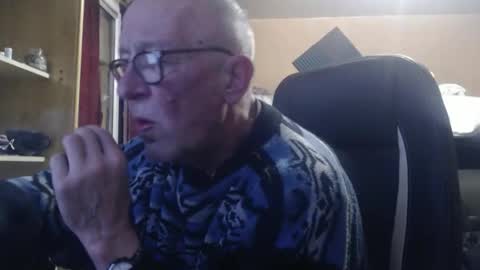 pascal88881 online show from 12/14/25, 10:20