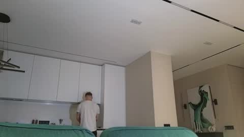 Pashka online show from 09/18/25, 07:32