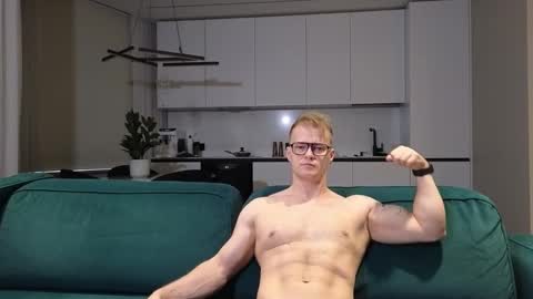 Pashka online show from 10/12/25, 10:14